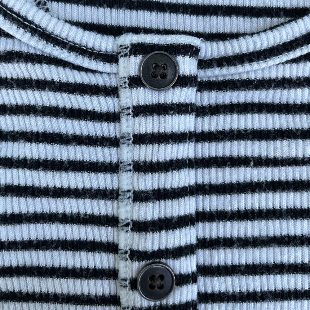Striped Button up Tank Top - Picture 5 of 6